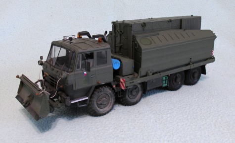 T 815 PMS + PMS-1