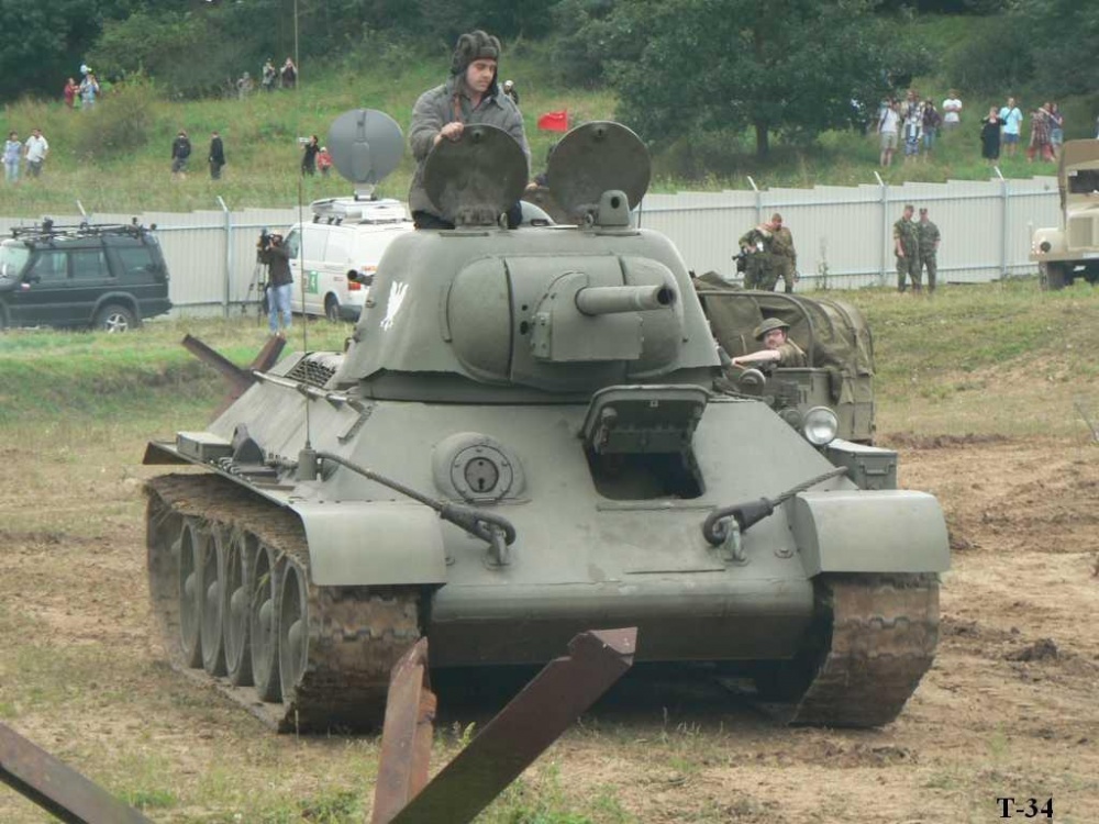 Tankový den 2011, Lešany (Plná velikost v novém okně) Tankový den 2011, Lešany