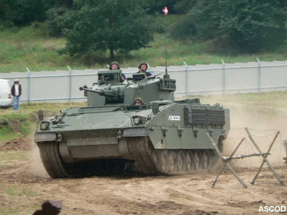 Tankový den 2011, Lešany (Plná velikost v novém okně) Tankový den 2011, Lešany