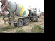 Tankov� den Le�any