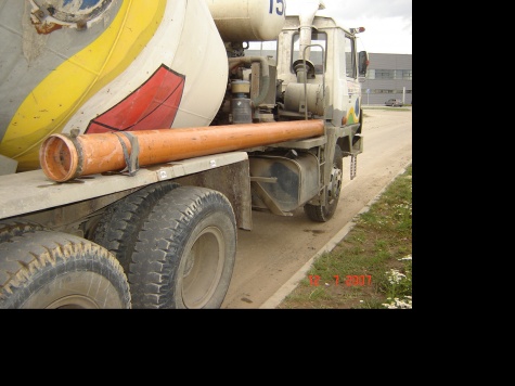 Tankov� den Le�any
