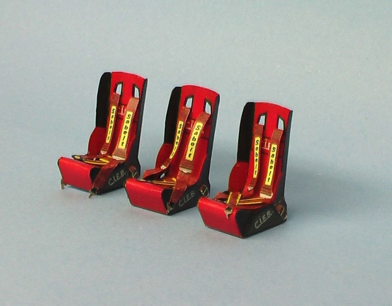 30998