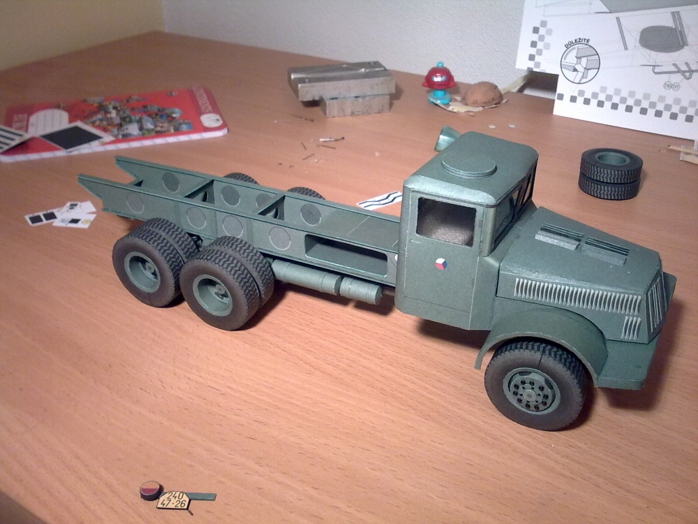 TATRA 111 ČSLA (Plná velikost v novém okně) TATRA 111 ČSLA