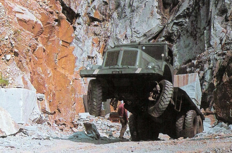 TATRA 111, 141LUCAS (Plná velikost v novém okně) TATRA 111, 141LUCAS