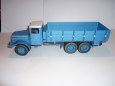 Tatra 111 s valn�kov�m p��v�sem