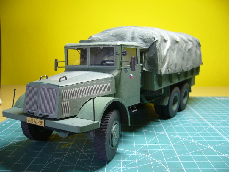 Tatra 111 valník (Plná velikost v novém okně) Tatra 111 valník