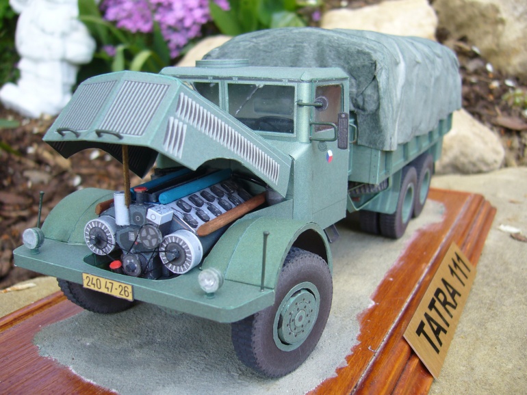 Tatra 111 valník (Plná velikost v novém okně) Tatra 111 valník