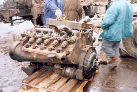 Tatra 141 Interier a motor Tatra 141 Interier a motor