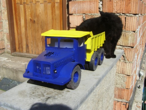 Tatra 147