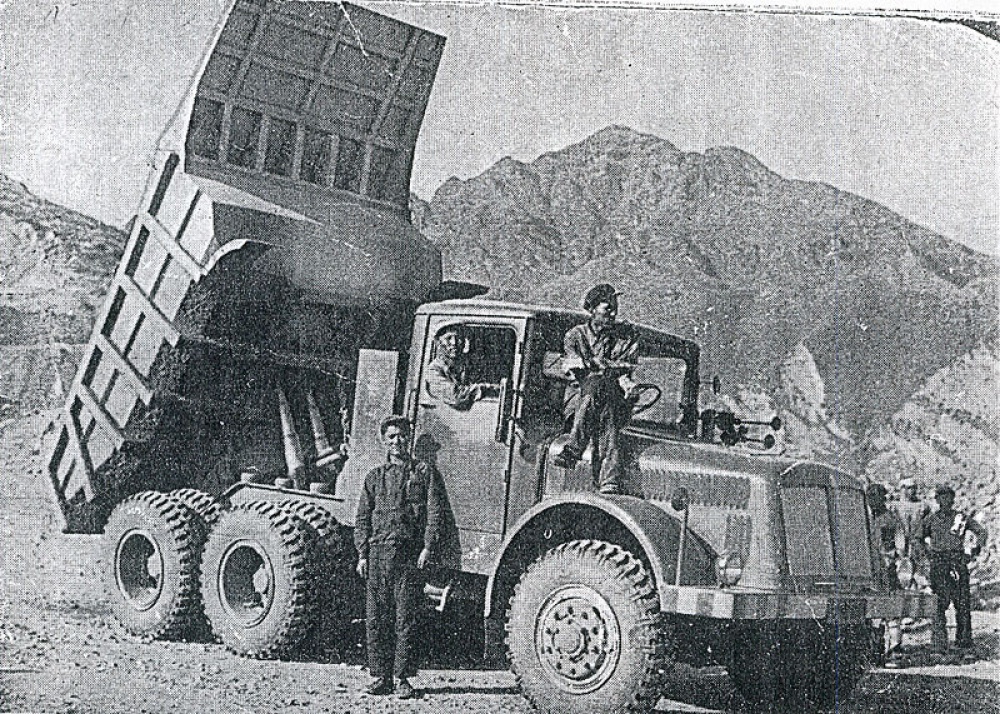 TATRA 147 Dc5 (Plná velikost v novém okně) TATRA 147 Dc5