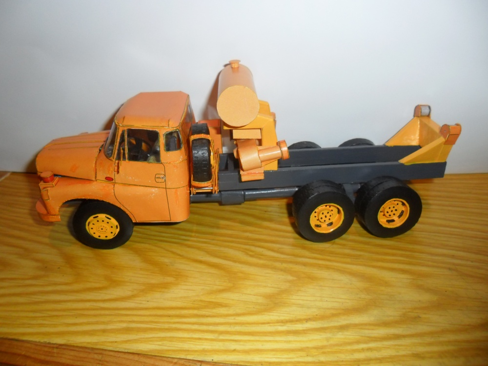 TATRA 148 AUTODOM�CH�VA�