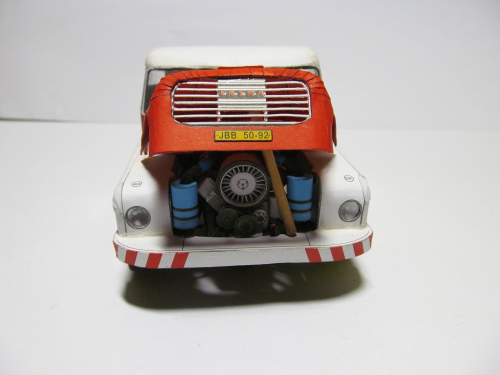 Tatra 148 benzina