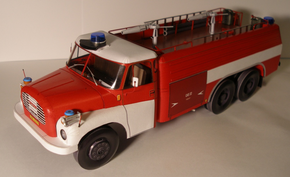 Tatra 148,Cas 32,PVP 27 (Plná velikost v novém okně) Tatra 148,Cas 32,PVP 27