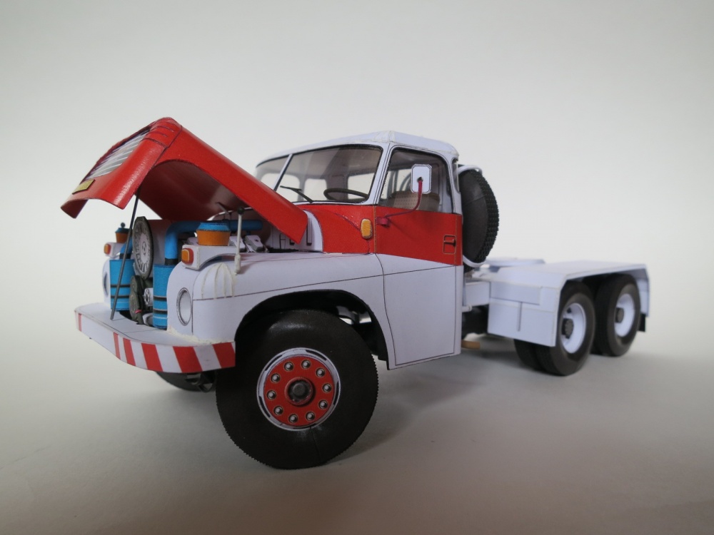 Tatra 148 NTt Benzina (Plná velikost v novém okně) Tatra 148 NTt Benzina