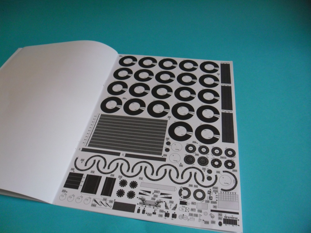 228719