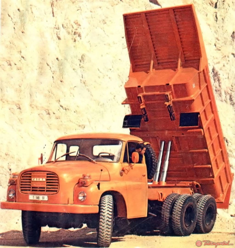 Tatra 148 S1 (Plná velikost v novém okně) Tatra 148 S1