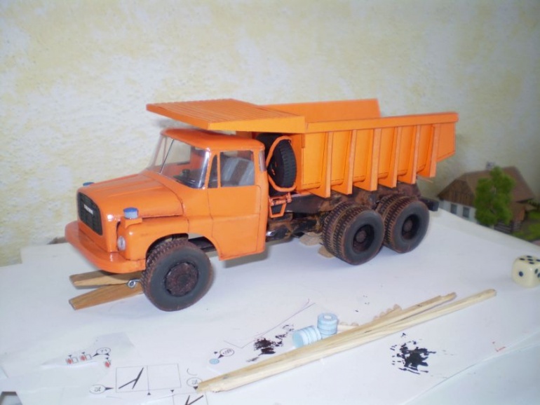 Tatra 148 S1 (Plná velikost v novém okně) Tatra 148 S1