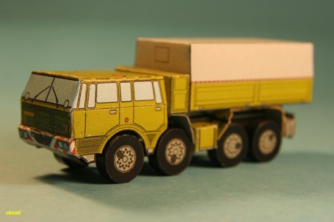 Tatra 813 - Kolos