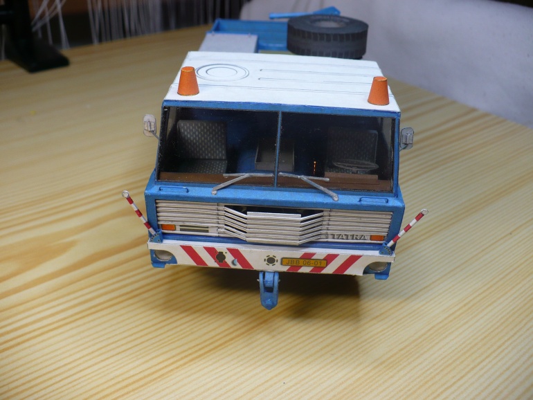 Tatra 813 4x4 (Plná velikost v novém okně) Tatra 813 4x4
