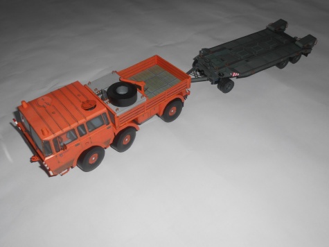 TATRA 813 6x6 + P32 + BVP 2 / TATRA 8X8 + P50 + T34 TATRA 813 6x6 + P32 + BVP 2 / TATRA 8X8 + P50 + T34