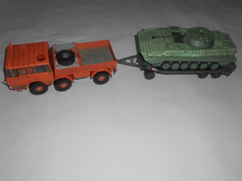 TATRA 813 6x6 + P32 + BVP 2 / TATRA 8X8 + P50 + T34 TATRA 813 6x6 + P32 + BVP 2 / TATRA 8X8 + P50 + T34