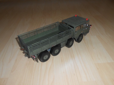 TATRA 813 6x6 + P32 + BVP 2 / TATRA 8X8 + P50 + T34 TATRA 813 6x6 + P32 + BVP 2 / TATRA 8X8 + P50 + T34