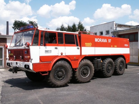 TATRA 813 8X8 CAS 32/LUCAS TATRA 813 8X8 CAS 32/LUCAS