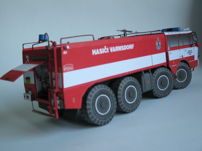TATRA 813 8X8 CAS 32/LUCAS