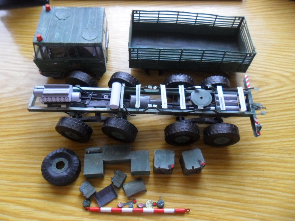 TATRA 813 8X8 KOLOS