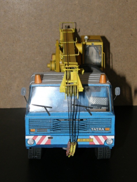 Tatra 813 AD 125