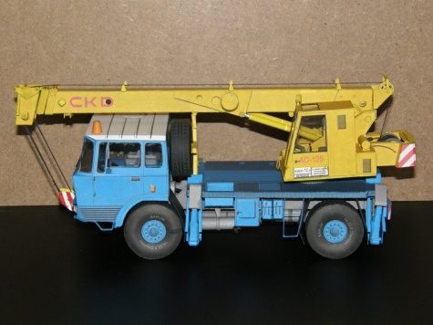 Tatra 813 AD 125
