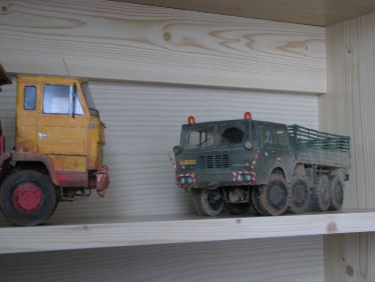 TATRA 813 kolos