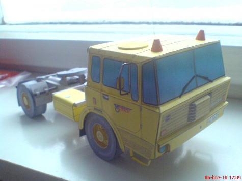 Tatra 813 TNH Tatra 813 TNH