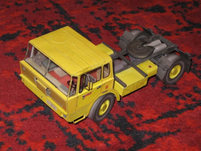 Tatra 813 TNH 4x4 CSAD (Plná velikost v novém okně) Tatra 813 TNH 4x4 CSAD