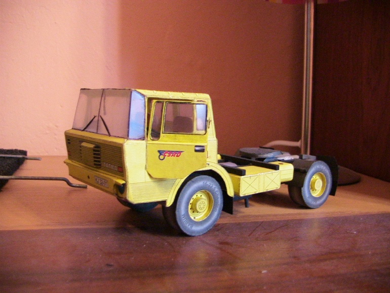 Tatra 813 TNH 4x4 (Plná velikost v novém okně) Tatra 813 TNH 4x4