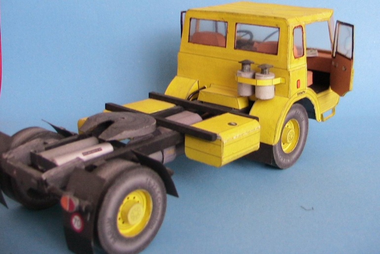 Tatra 813 TNH 4x4 (Plná velikost v novém okně) Tatra 813 TNH 4x4