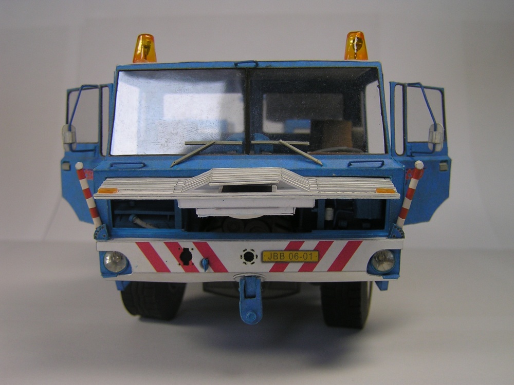 Tatra 813 TP 4x4 (Plná velikost v novém okně) Tatra 813 TP 4x4