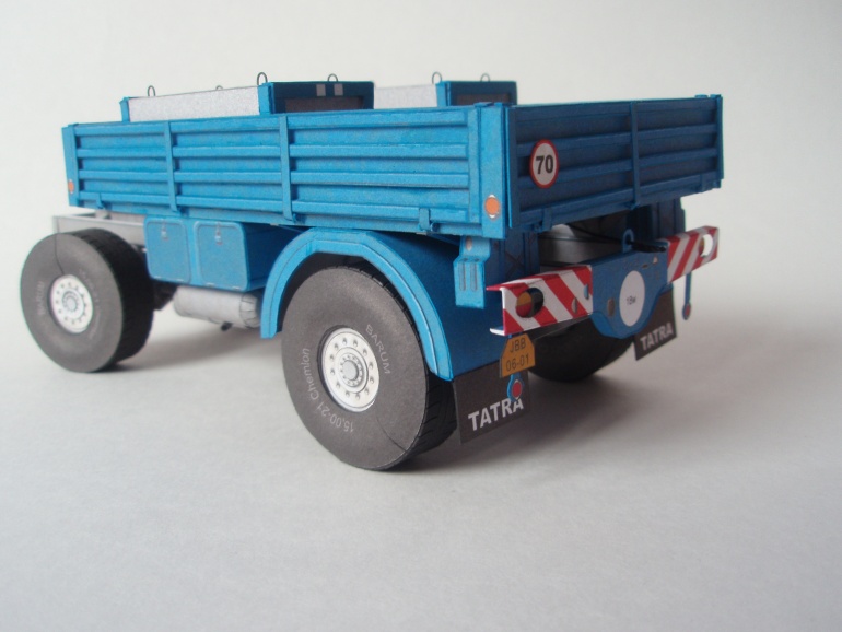 Tatra 813 TP 4x4 (Plná velikost v novém okně) Tatra 813 TP 4x4