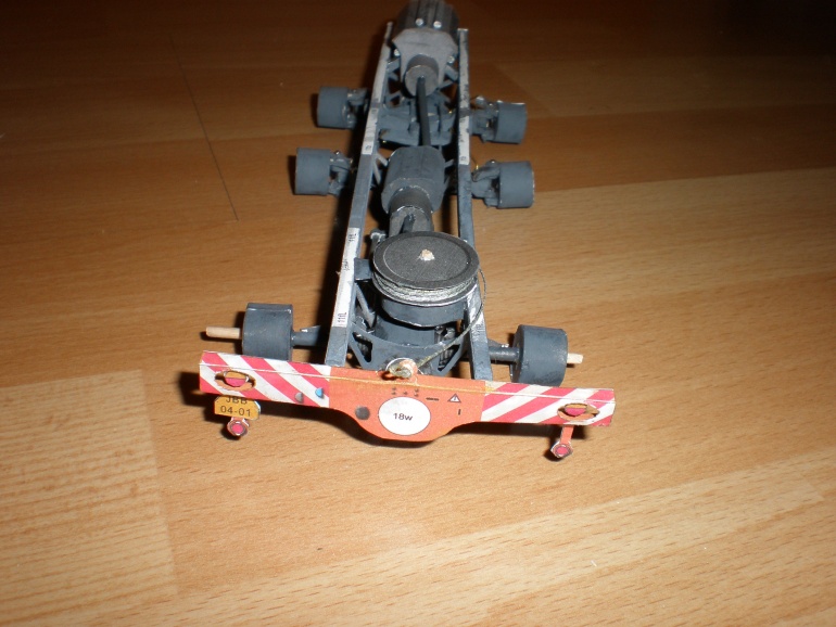 49925