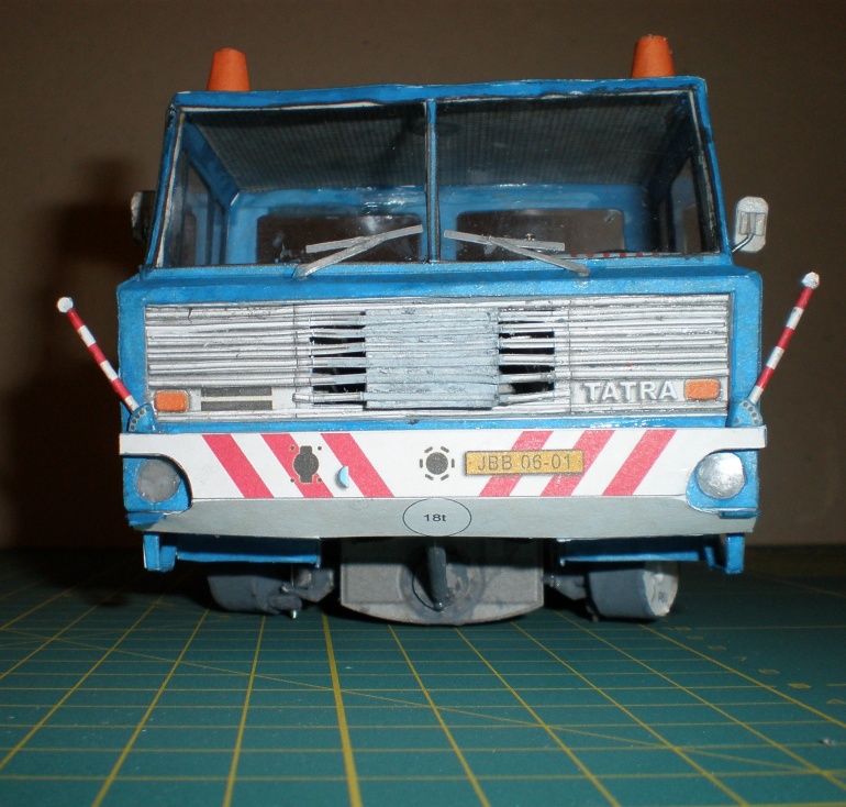 Tatra 813 TP 4x4, 6x6 (Plná velikost v novém okně) Tatra 813 TP 4x4, 6x6