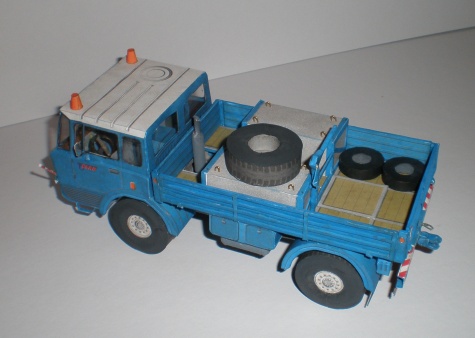 Tatra 813 TP 4x4, 6x6 Tatra 813 TP 4x4, 6x6