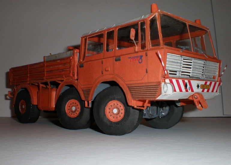 Tatra 813 TP 4x4, 6x6 (Plná velikost v novém okně) Tatra 813 TP 4x4, 6x6
