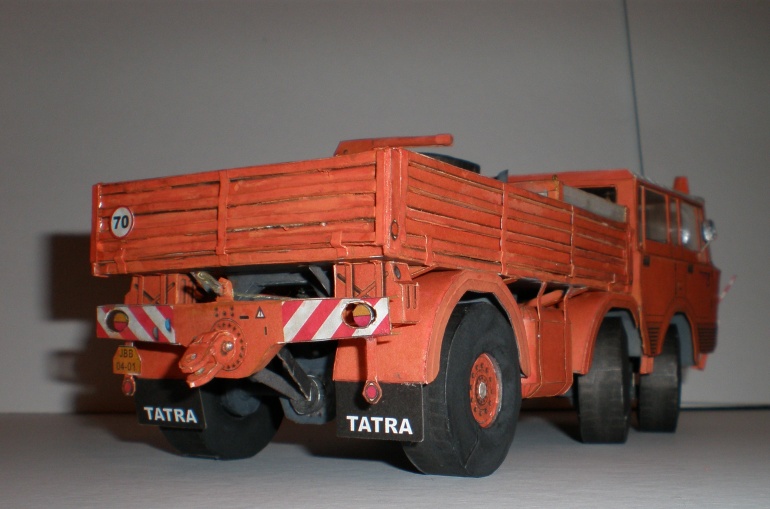 Tatra 813 TP 4x4, 6x6 (Plná velikost v novém okně) Tatra 813 TP 4x4, 6x6