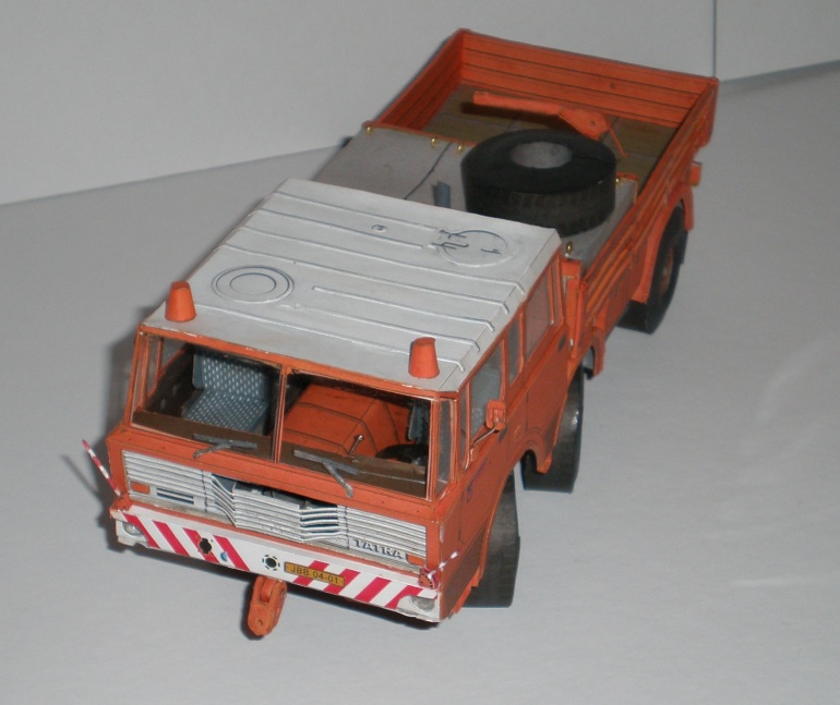 Tatra 813 TP 4x4, 6x6 (Plná velikost v novém okně) Tatra 813 TP 4x4, 6x6