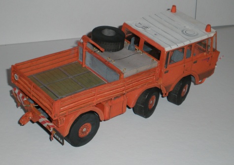 Tatra 813 TP 4x4, 6x6 Tatra 813 TP 4x4, 6x6