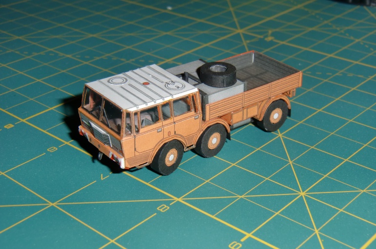 Tatra 813 TP 6x6 (Plná velikost v novém okně) Tatra 813 TP 6x6