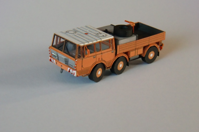 Tatra 813 TP 6x6 (Plná velikost v novém okně) Tatra 813 TP 6x6