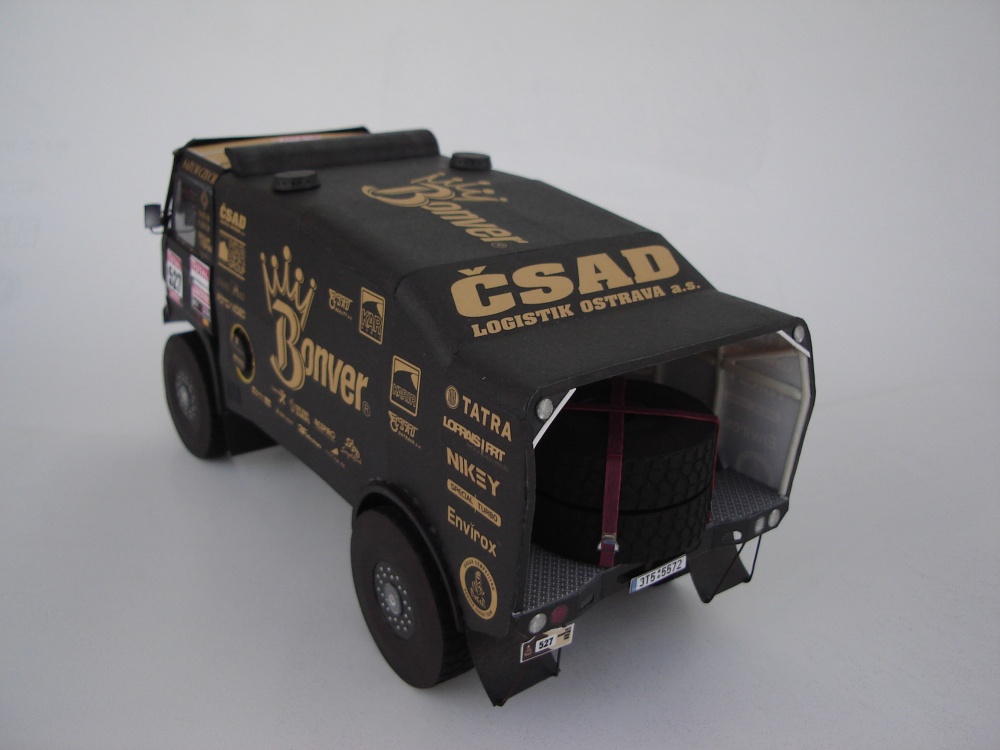 Tatra 815 - 2Z0 R45 12.400 4x4.1 Dakar 2012 (Plná velikost v novém okně) Tatra 815 - 2Z0 R45 12.400 4x4.1 Dakar 2012