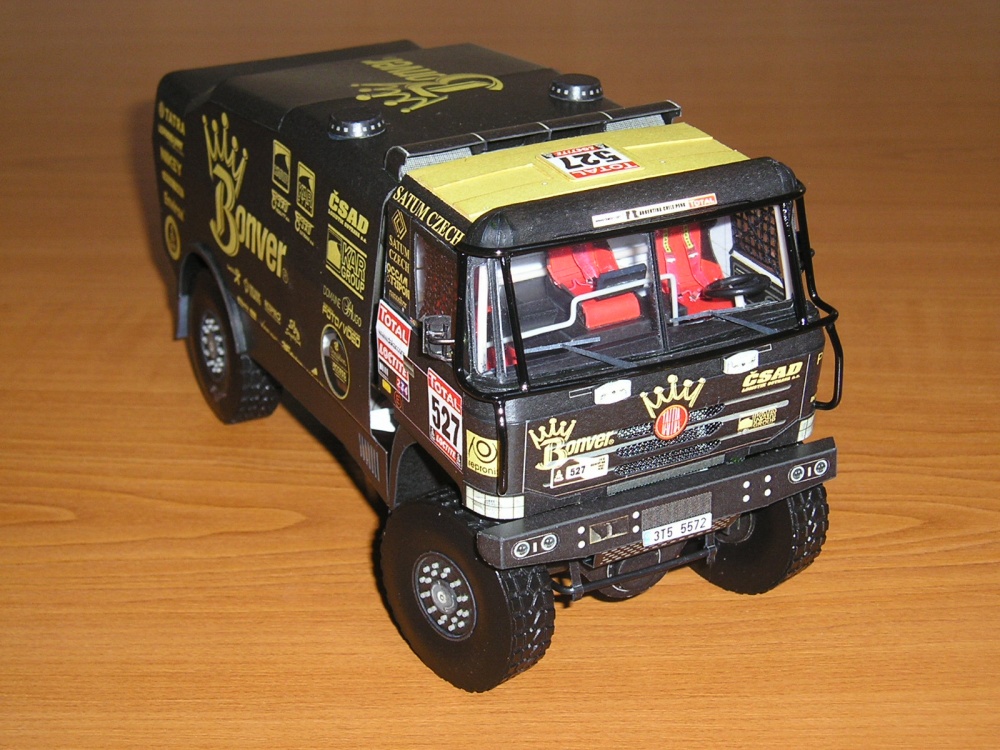 TATRA 815-2 ZO R45 12.400 4x4.1 BONVER (Plná velikost v novém okně) TATRA 815-2 ZO R45 12.400 4x4.1 BONVER