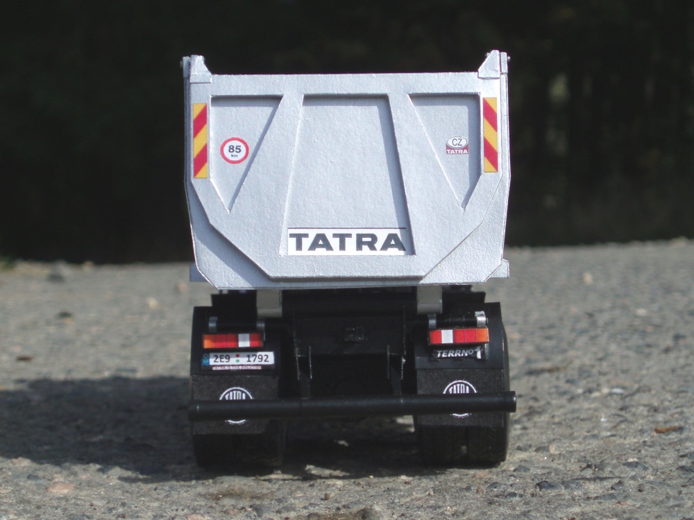 Tatra 815-230S24 33 320 6x6.2/34A (Plná velikost v novém okně) Tatra 815-230S24 33 320 6x6.2/34A